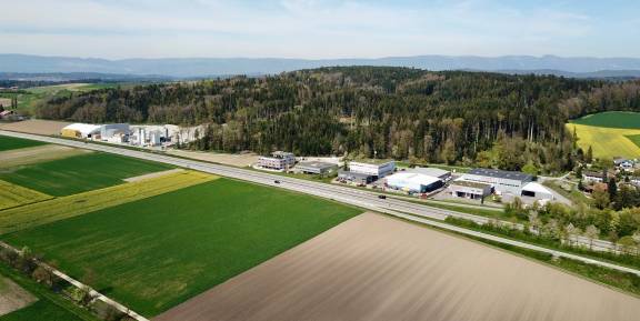 Lätti Gewerbe